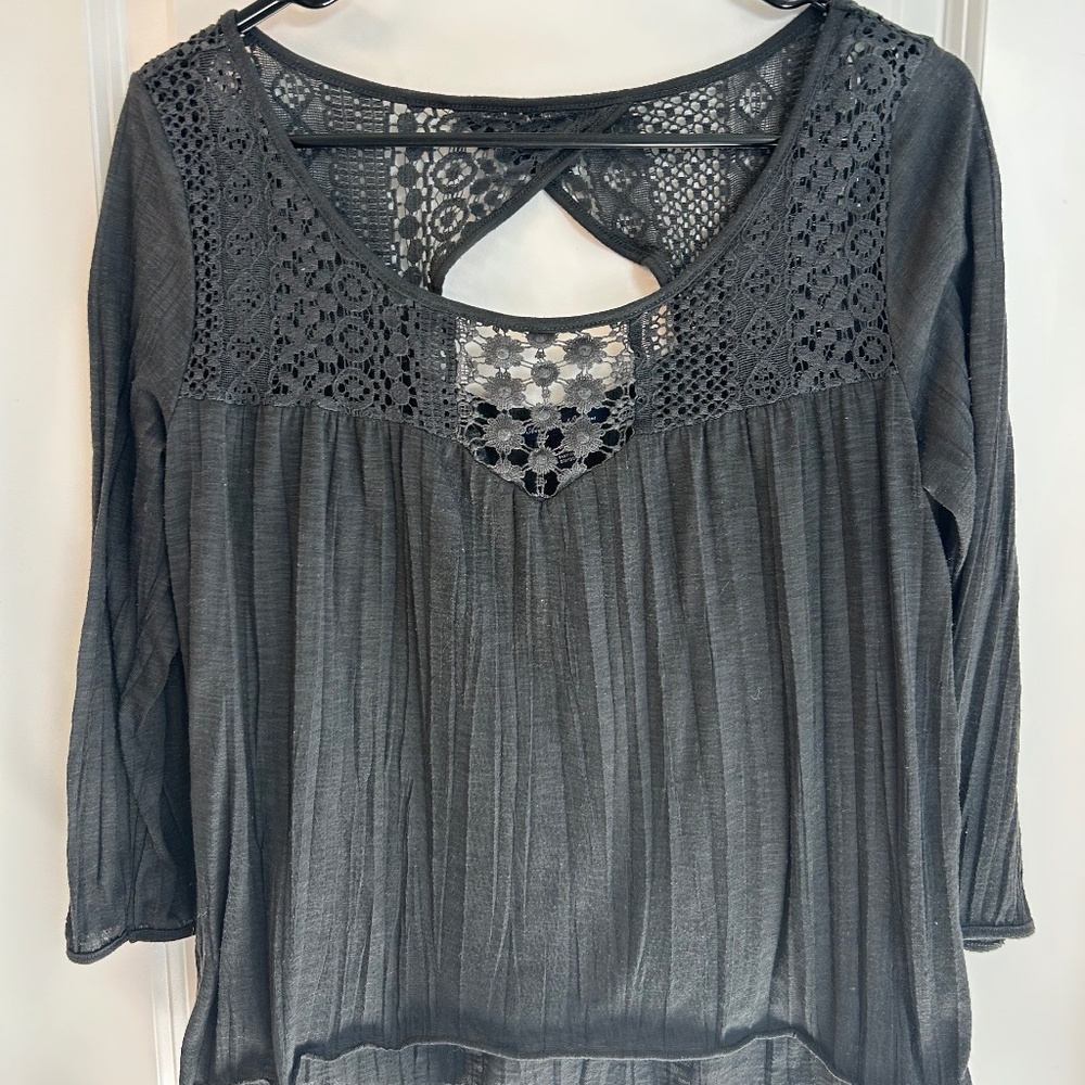 American Eagle Lace Top